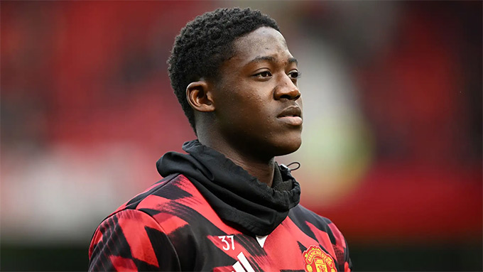 Mainoo trước ngã rẽ lớn: Liệu có trở thành “Pogba thứ 2” nếu rời MU?