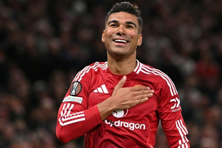 Đã gần 35 tuổi, Casemiro vẫn nhận mức thù lao cao ngất ngưởng 