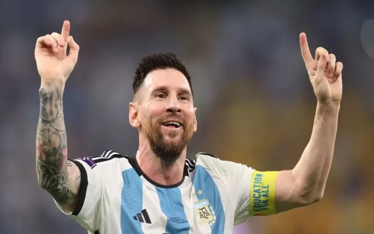 Messi tiền đạo cánh nào? Vị trí siêu sao Argentina hay thi đấu?