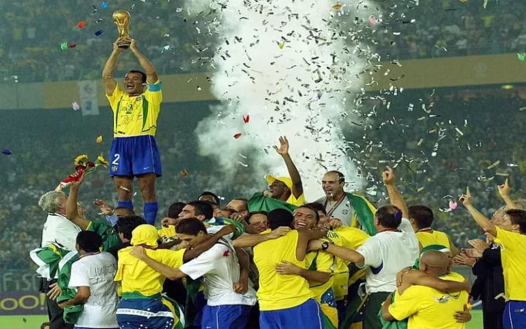 Đội bóng nào vô địch World Cup nhiều nhất tính đến mùa giải 2026?